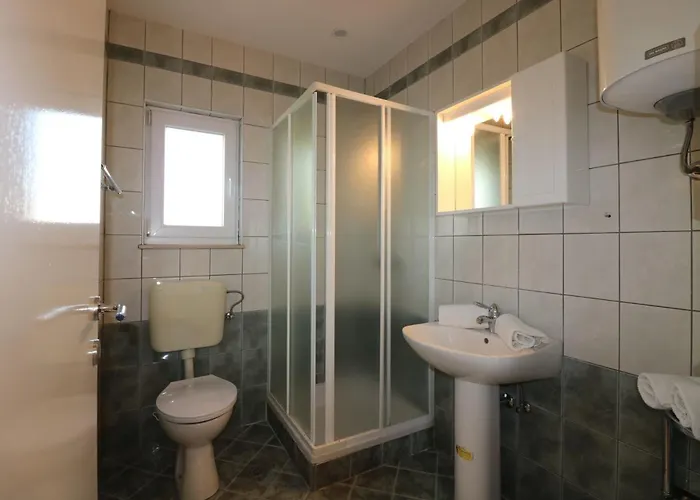 Melisa 6 * Πόρετς